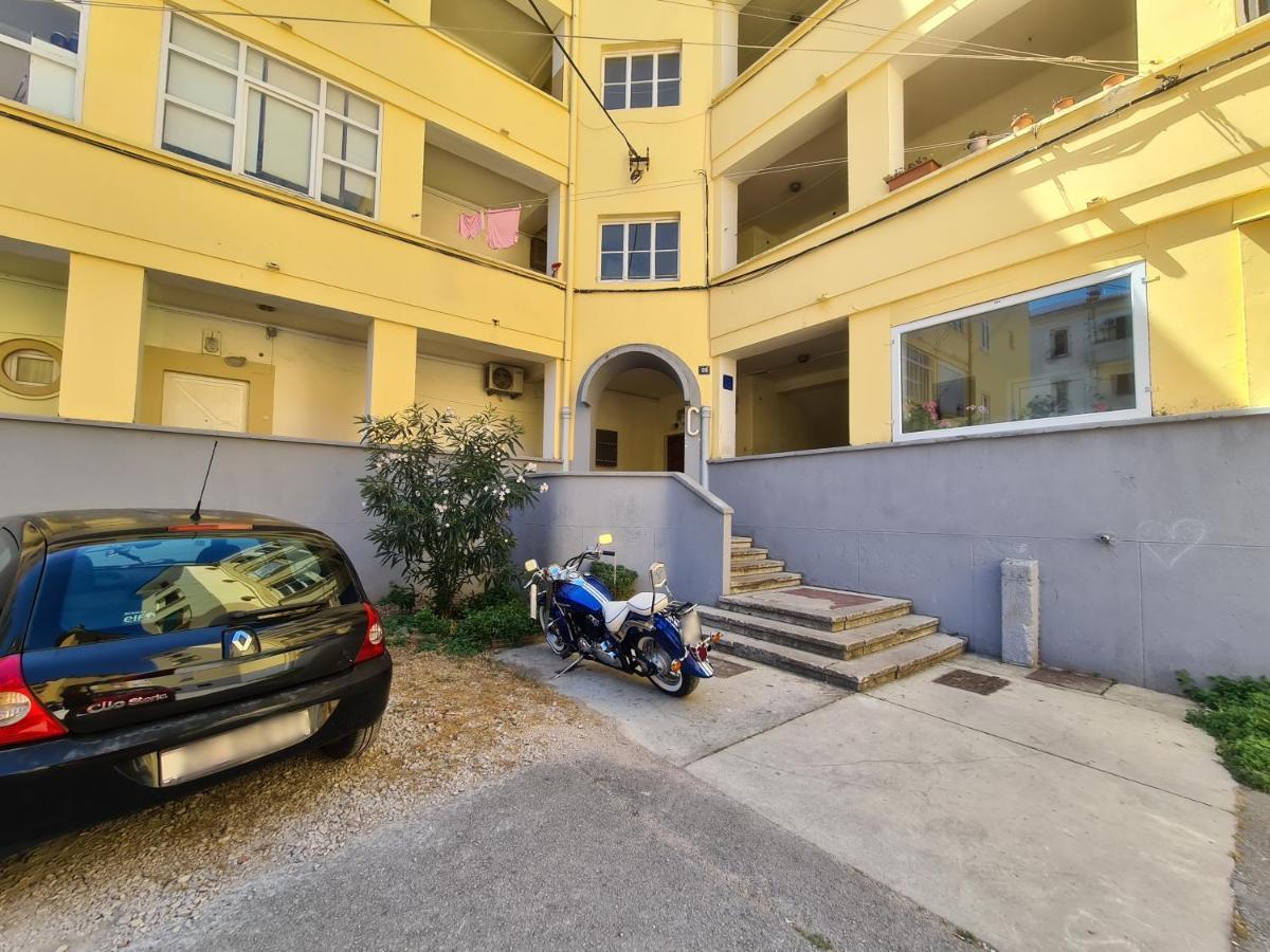 Oasis Apartment Zadar Bagian luar foto